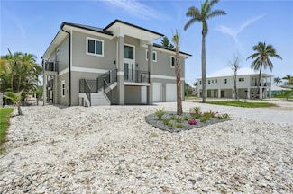 231 Flamingo St, Fort Myers Beach, FL 33931