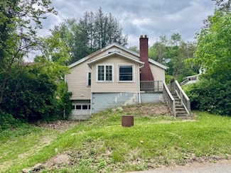 15 Allen Way, White Oak, PA 15131