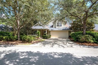 2737 SW 98th Dr, Gainesville, FL 32608
