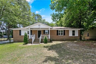 1724 Englewood Dr, Fayetteville, NC 28312