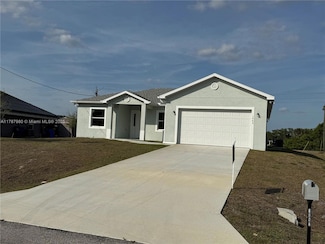 1062 Jay Ct, Labelle, FL 33935