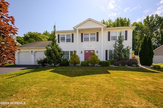 38 Surrey Dr, Old Bridge, NJ 08857