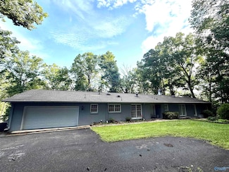 209 Beechwood Pass, Gadsden, AL 35901