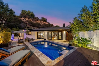 9596 Shirley Ln, Beverly Hills, CA 90210