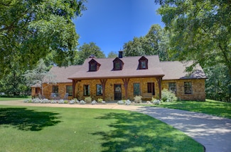 33570 Ridge Rd, Afton, OK 74331