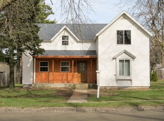 504 Lincoln Ave, Rio, WI 53960