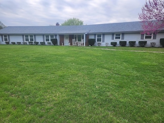 215 Overlook Rd, Vinton, VA 24179