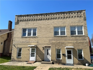811 Wilmington Ave Unit 8, New Castle, PA 16101
