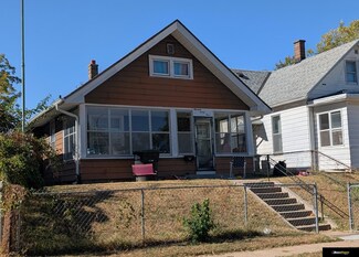 1944 S 11th St, Omaha, NE 68108