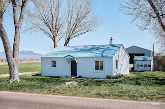 3512 Bowman Rd, Emmett, ID 83617