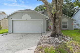 580 Valencia Place Cir, Orlando, FL 32825