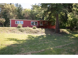 1128 Bar L Ranch Rd, Glide, OR 97443