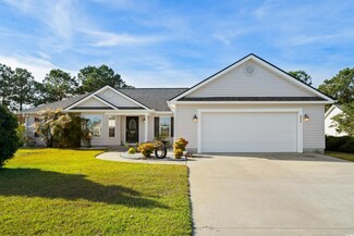 333 Carolina Hickory St, Loris, SC 29569