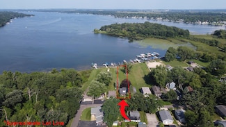 3906 Country Lane Dr, Delavan, WI 53115