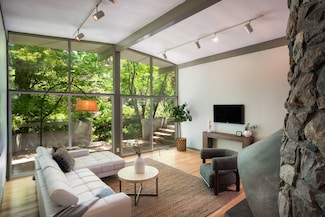 1706 Lafayette Dr NE, Albuquerque, NM 87106