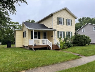 145 Tillotson St, Canandaigua, NY 14424