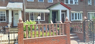 111-39 205th St, St. Albans, NY 11412