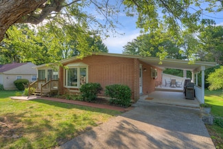 313 Landsdowne St, Blacksburg, VA 24060