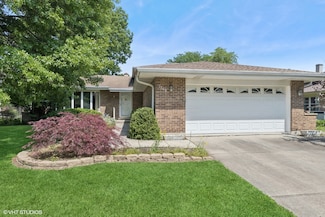 7769 Danbury Dr, Darien, IL 60561