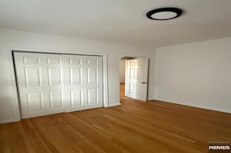 476 Main St Unit 2CD flr, Fort Lee, NJ 07024