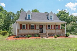 25601 Walkers Landing Ct, North Dinwiddie, VA 23803