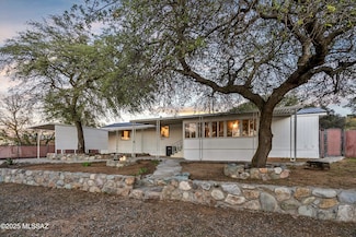 853 N Stewart Dr, Oracle, AZ 85623