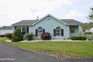 32 Carnaby Close, Freehold, NJ 07728