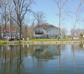 5365 N 700 E, Churubusco, IN 46723