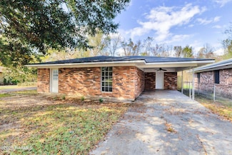 728 Cecile Blvd, Breaux Bridge, LA 70517