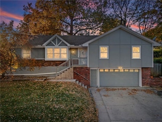 2616 S Whitney Ave, Independence, MO 64057