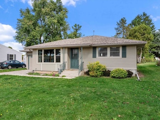 944 Fond du Lac Ave, Sheboygan Falls, WI 53085