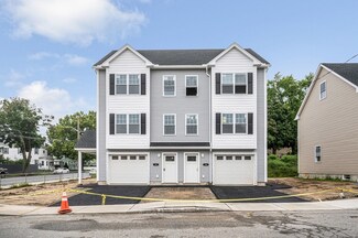 72 Bunker Hill Ave Unit 72, Lowell, MA 01850