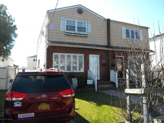 176 Sommer Ave, Staten Island, NY 10314