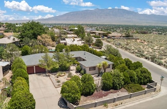 4905 Dolores Hidalgo Dr SE, Rio Rancho, NM 87124