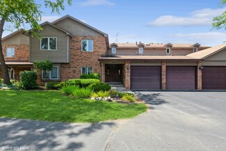 977 West Ct Unit C, Naperville, IL 60563
