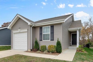 2296 Windswept Farms Dr, Crescent, MO 63025