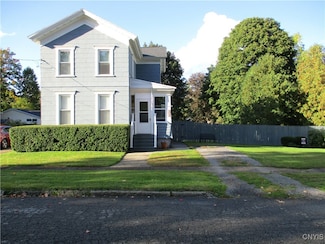 248 W Hickory St, Canastota, NY 13032