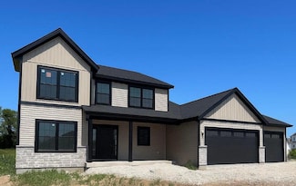 1750 Hammock Ln, Oconomowoc, WI 53066