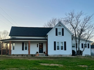 2999 Oak Grove Church Rd, Bethpage, TN 37022