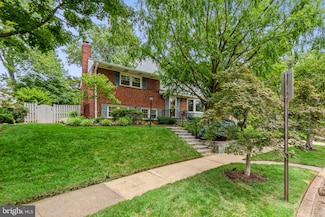 2758 S Ives St, Arlington, VA 22202