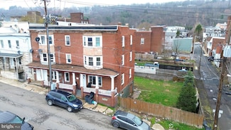 109 E Lloyd St, Shenandoah, PA 17976