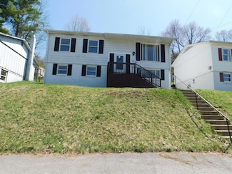 411 Ewart Ave, Beckley, WV 25801