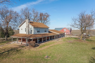 32892 Mcclure Rd, Colfax, IL 61728