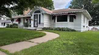 8541 Queen Ave S, Minneapolis, MN 55431