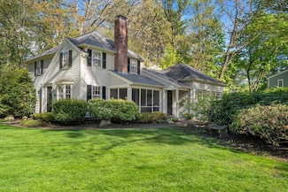 92 Parker Rd, Wellesley, MA 02482
