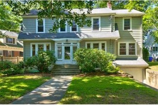 7 Burr Rd, Newton Center, MA 02459