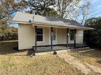 818 N 25th St, van Buren, AR 72956