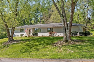 3000 Brownwood Dr, Chattanooga, TN 37404