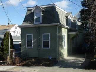 78 Fountain St, Fall River, MA 02721