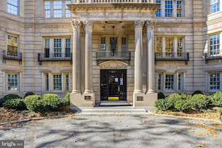 1026 16th St NW Unit 801, Washington, DC 20036